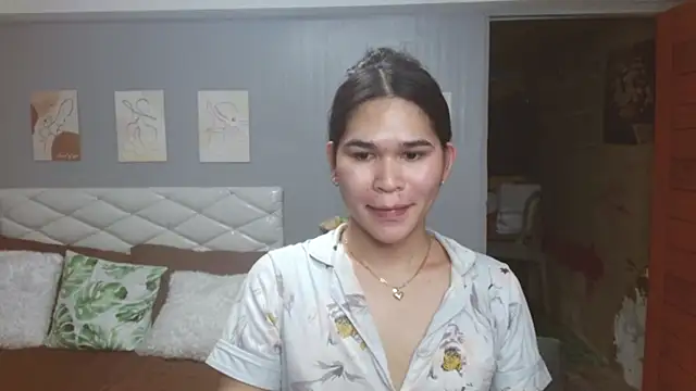 Snapshot of AlianaBlair chatting on November 1, 9:47 am AlianaBlair online show from November 1, 9:47 am