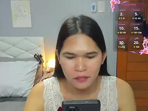 Snapshot of AlianaBlair chatting on September 27, 4:24 pm AlianaBlair online show from September 27, 4:24 pm