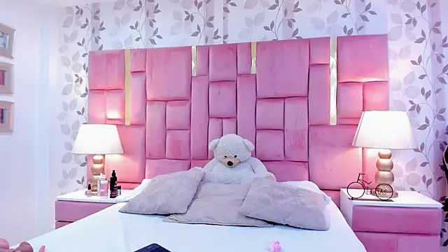 GabyMoreau online show from March 12, 8:13 pm