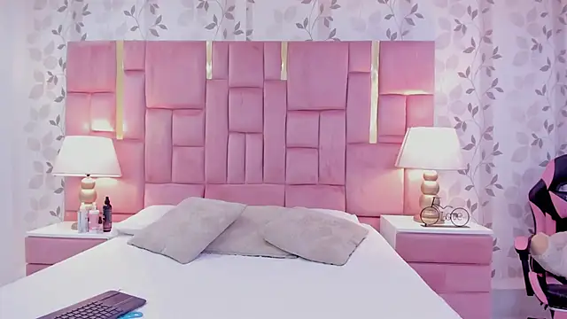 GabyMoreau online show from March 10, 8:46 pm