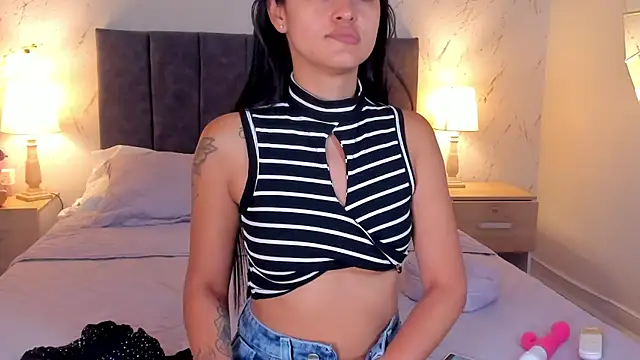 Emilly Beaumont online show from June 25, 12:43 pm