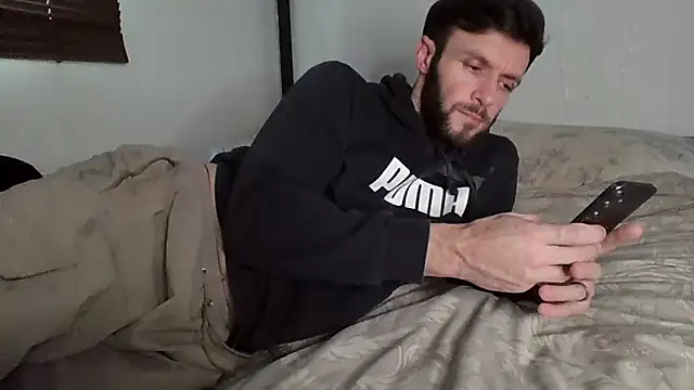 Snapshot of MasterJakeJohns chatting on November 18, 2:09 pm MasterJakeJohns online show from November 18, 2:09 pm