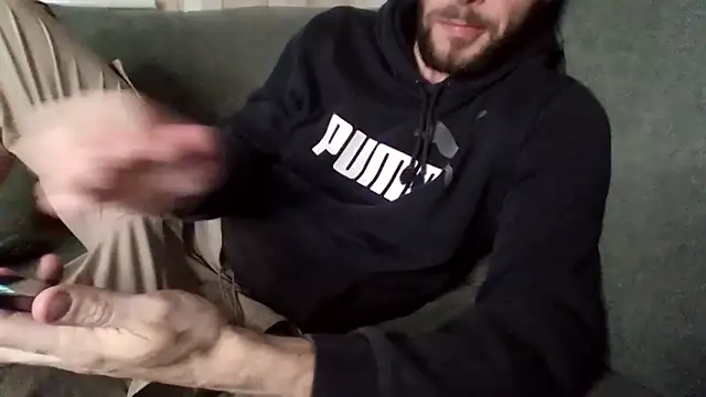 Snapshot of MasterJakeJohns chatting on November 17, 10:58 pm MasterJakeJohns online show from November 17, 10:58 pm