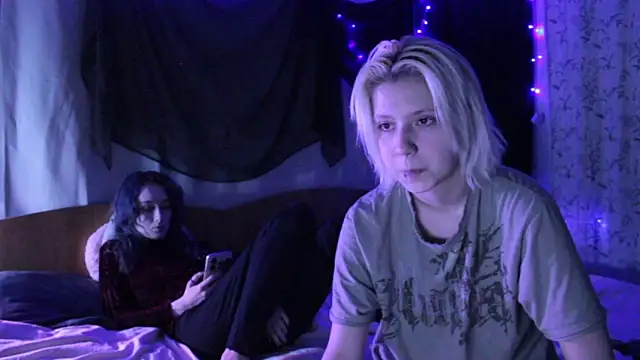 Snapshot of Avny_Loki chatting on October 31, 2:19 am Avny Loki online show from October 31, 2:19 am