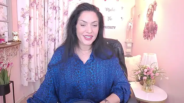 MyLovOne online show from March 31, 9:00 am