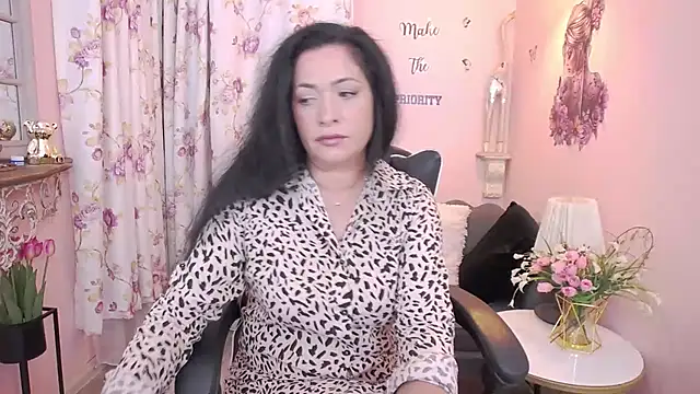 MyLovOne online show from July 6, 10:55 am