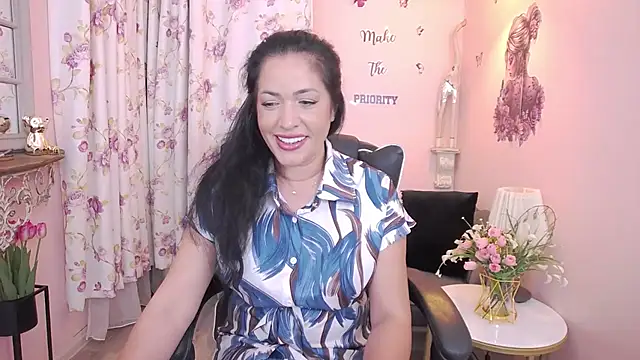 MyLovOne online show from June 17, 11:31 am