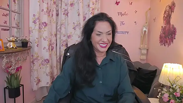 MyLovOne online show from October 25, 2:50 pm