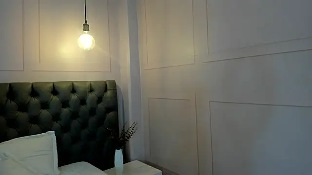 luna hot ass online show from March 21, 10:35 pm