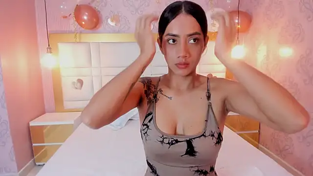 luna hot ass online show from October 27, 10:44 pm