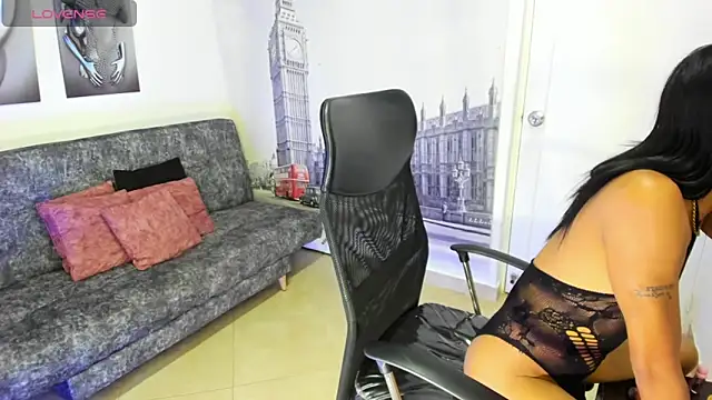 keytinthomson  online show from November 11, 7:30 pm