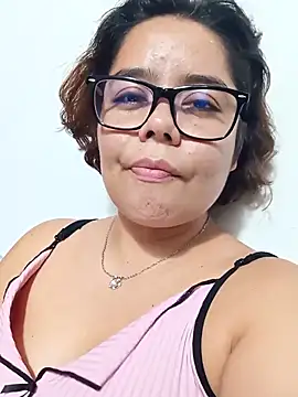 saenz eymi online show from December 17, 3:11 am