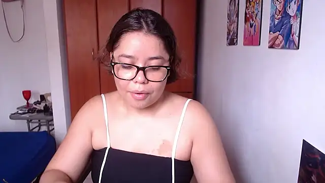 Snapshot of saenz_eymi chatting on November 19, 3:23 pm saenz eymi online show from November 19, 3:23 pm