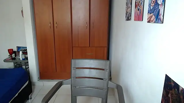 Snapshot of saenz_eymi chatting on October 29, 5:12 pm saenz eymi online show from October 29, 5:12 pm