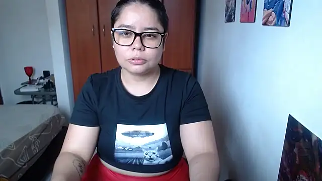 Snapshot of saenz_eymi chatting on November 16, 5:28 pm saenz eymi online show from November 16, 5:28 pm