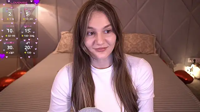 DiamondGoldie online show from March 27, 8:10 pm