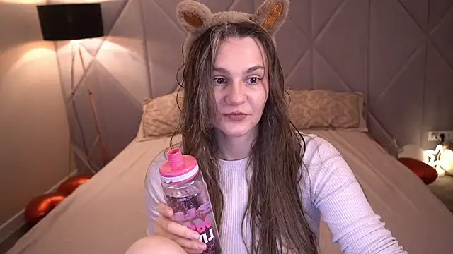 DiamondGoldie online show from March 29, 7:04 pm