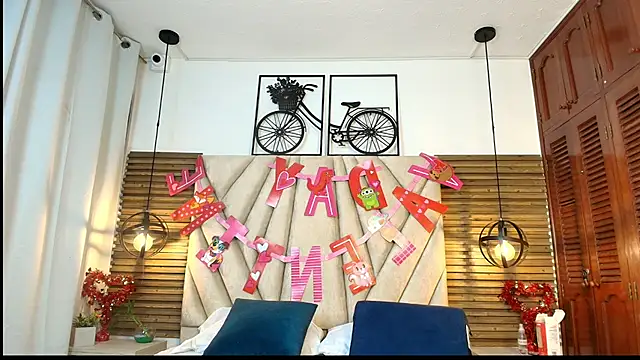 Cinthiabaker online show from October 4, 11:34 am