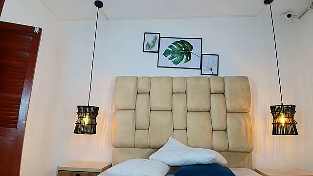 Cinthiabaker online show from April 9, 11:49 am