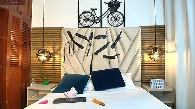 Cinthiabaker online show from November 8, 11:36 am