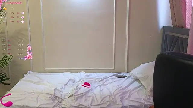 Kuro Ren online show from April 10, 3:46 am