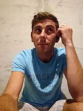 Alex-andru88 online show from October 10, 7:36 pm