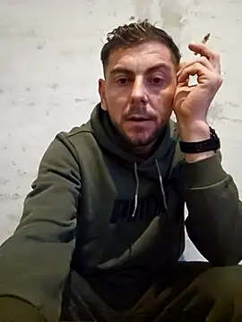 Alex-andru88 online show from November 27, 6:36 am