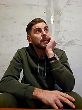 Alex-andru88 online show from December 1, 6:47 am