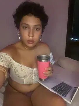 Snapshot of OliviaWild_ chatting on March 5, 2:41 am OliviaWild online show from March 5, 2:41 am