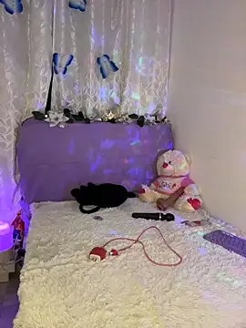 Snapshot of Linda_Bellucci chatting on February 7, 4:31 am Linda Bellucci online show from February 7, 4:31 am