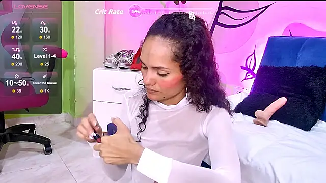 Karen Ariass online show from February 19, 1:30 pm