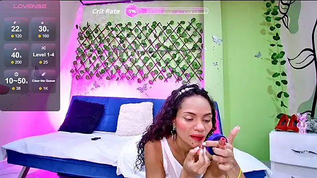 Karen Ariass online show from April 20, 1:24 pm