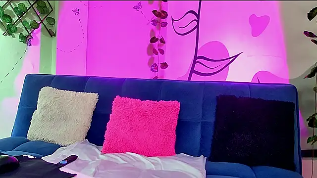 Snapshot of Karen_Ariass chatting on July 11, 2:34 am Karen Ariass online show from July 11, 2:34 am