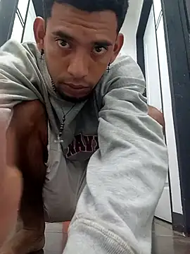 Negritohot2828 online show from January 18, 11:30 pm