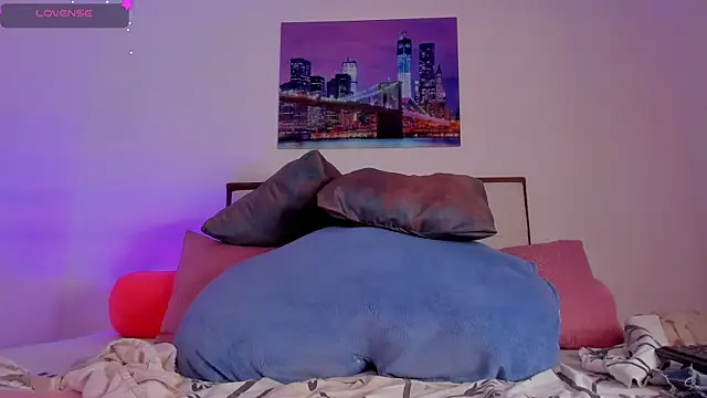 eva rain  online show from April 10, 10:39 pm