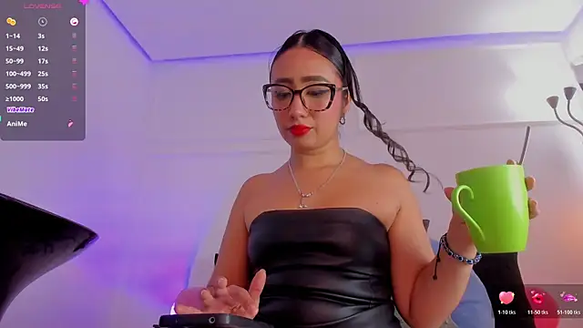 eva rain  online show from May 1, 4:34 pm