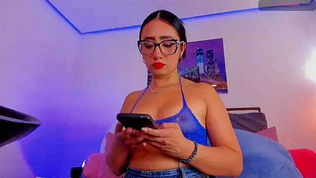 eva rain  online show from April 15, 2:06 am