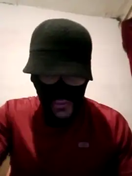 Golonzo1996 online show from December 2, 11:17 pm