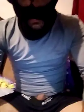 Golonzo1996 online show from November 27, 8:31 pm