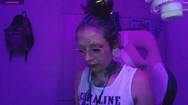 vainilla doll online show from March 21, 1:07 am