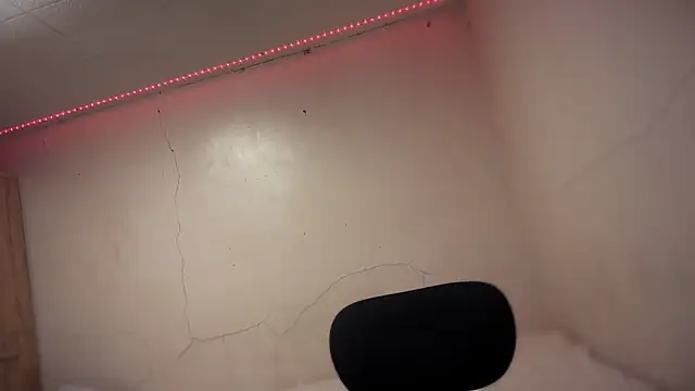 sabrina cutieee69 online show from July 4, 6:53 am
