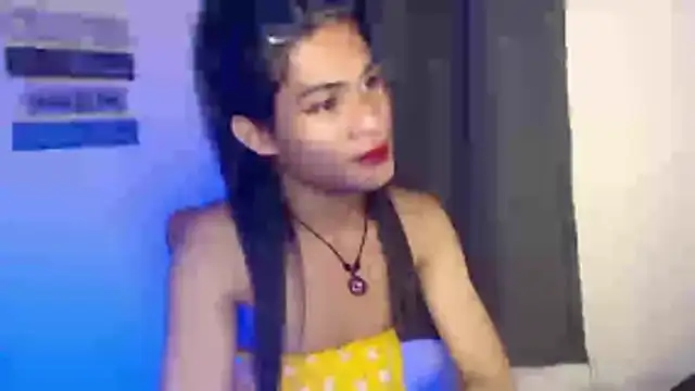 Snapshot of bellalot chatting on November 8, 11:47 am bellalot online show from November 8, 11:47 am