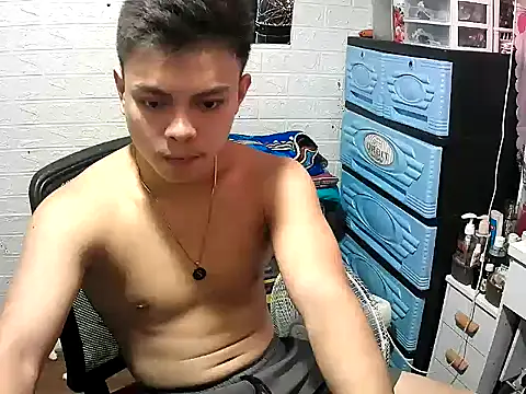 Pinoy slutcummer69 online show from March 13, 7:02 am