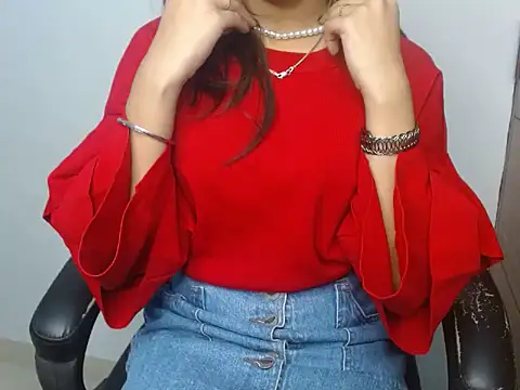 Urlove lily online show from December 5, 2:48 pm