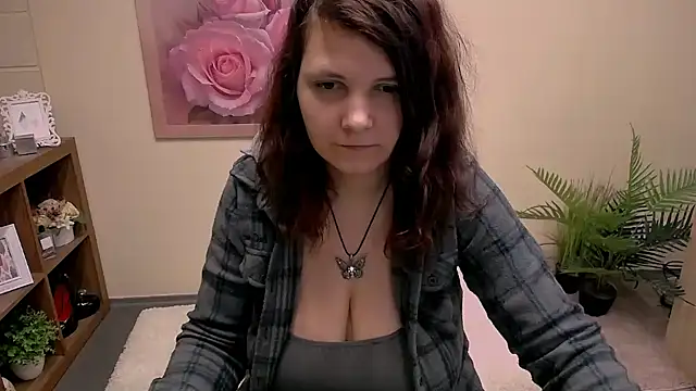 TwoBigSuns online show from March 24, 9:20 am