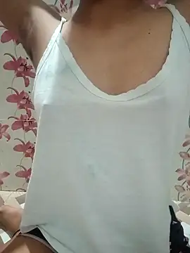 Snapshot of Meenaksi-singh chatting on September 10, 11:26 pm Meenaksi-singh online show from September 10, 11:26 pm