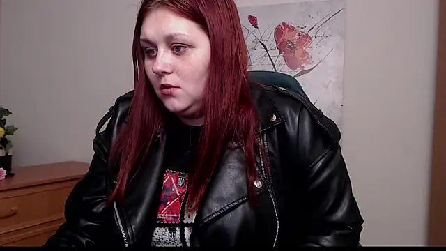 Alisawoods  online show from March 8, 1:47 pm