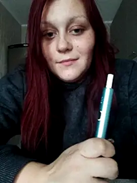 Alisawoods  online show from February 12, 1:11 pm