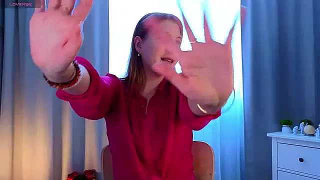 LorettaGladman online show from March 17, 5:32 am