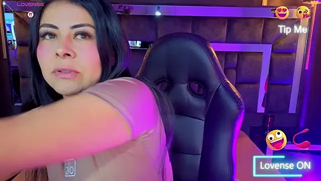 Aniajoness  online show from January 18, 4:27 am